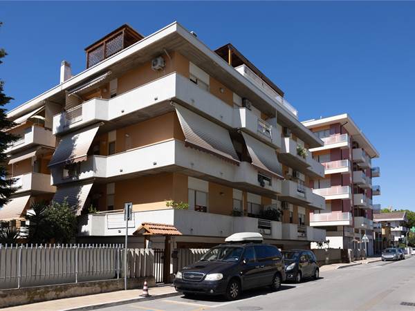 MONTESILVANO-ZONA MARE